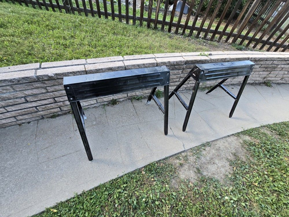 Metal Folding Sawhorses