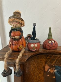 Halloween decor minis