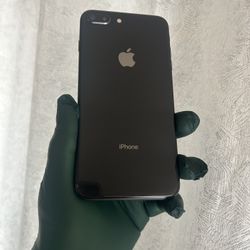 iPhone 8 Plus 