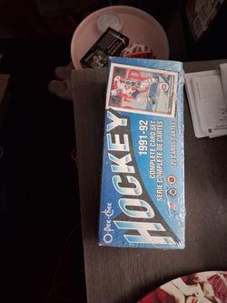 1(contact info removed) hockey complete card set
