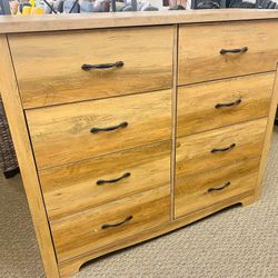 8 Drawer Dresser, Dresser for Bedroom, Modern Dresser Chest with Wide Drawers, Wood Storage Chest of Drawers for Living Room