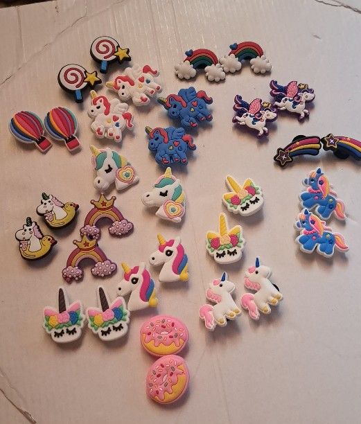 Unicorn croc charms. 32