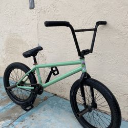 Fiend BMX