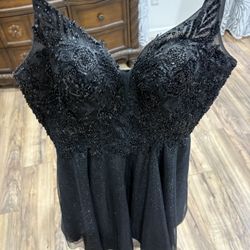 Black Dress 