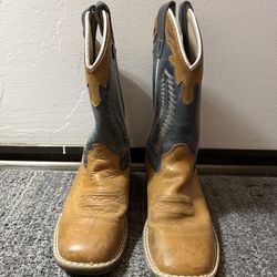 Boys boots