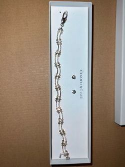 Jewelry earrings bracelet