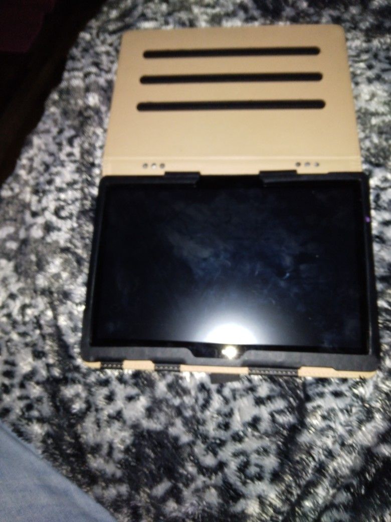 Tablet Works Great Lenovo