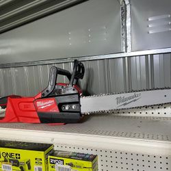 Motosierra Milwaukee  de batería