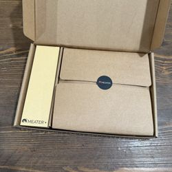 NEW MEATER Plus thermometer and Mitts