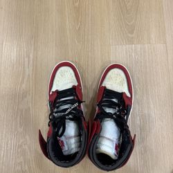 Air Jordan 1 High X Off-White "Chicago" Size: 10M (Worn)