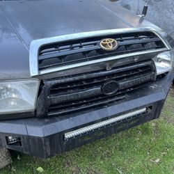 Toyota Forerunner Grill