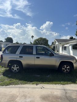 2004 Chevrolet TrailBlazer - Runs Great, Clean Title