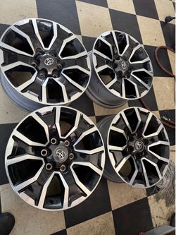Vendo Rines Originales semi nuevos 17 para Toyota Tacoma