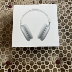 Silver Airpods Max - New Condition 