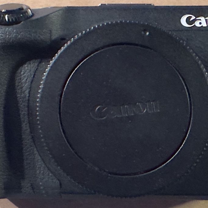 Canon M3 Mirrorless Camera Mint + Accessories