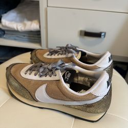 Nike Women Shoes 
