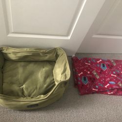 New dog bed, size 25x25 