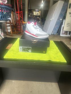 Jordan 3   Size 1youth