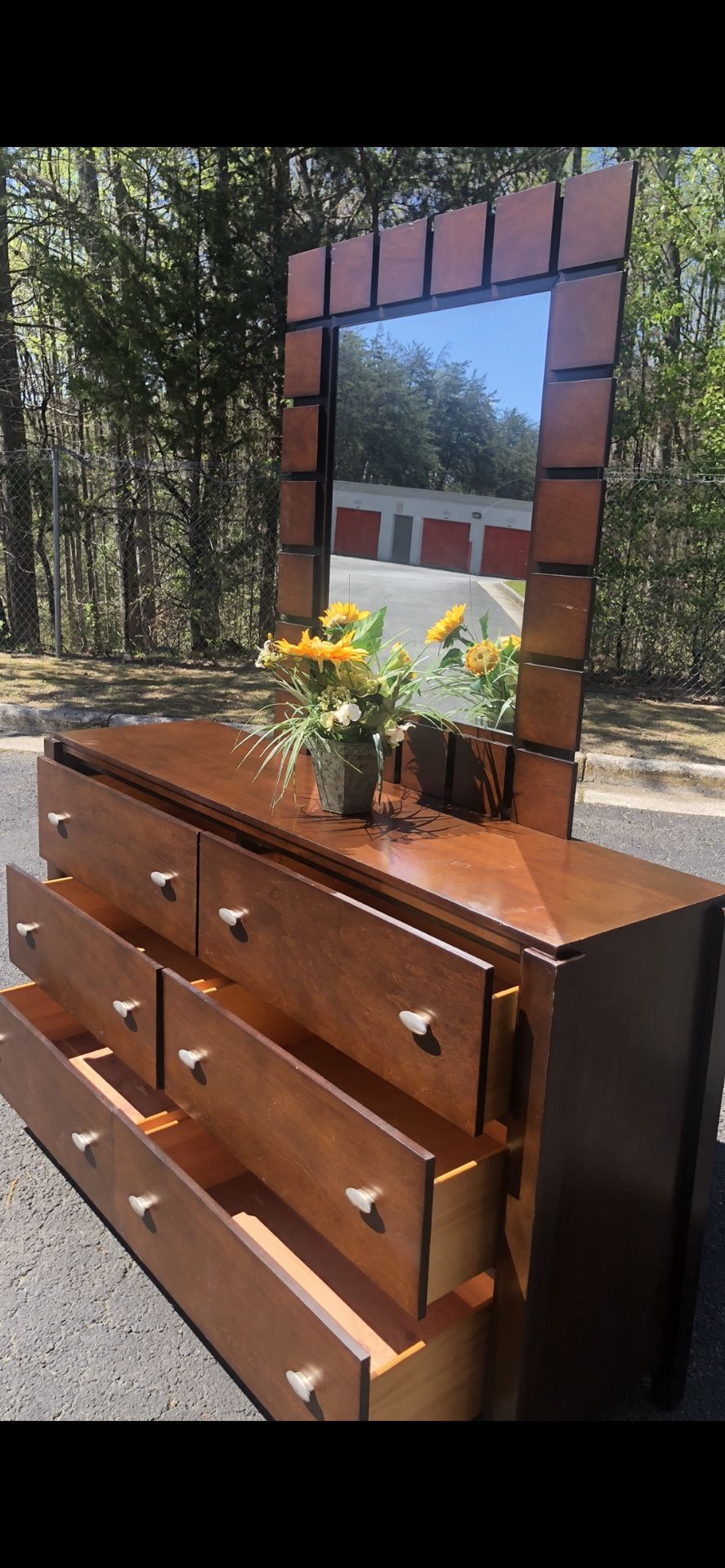 Modern Solid Wood Long Dresser, Big Drawers, Big Mirror. Drawers Sliding Smoothly Great Confition