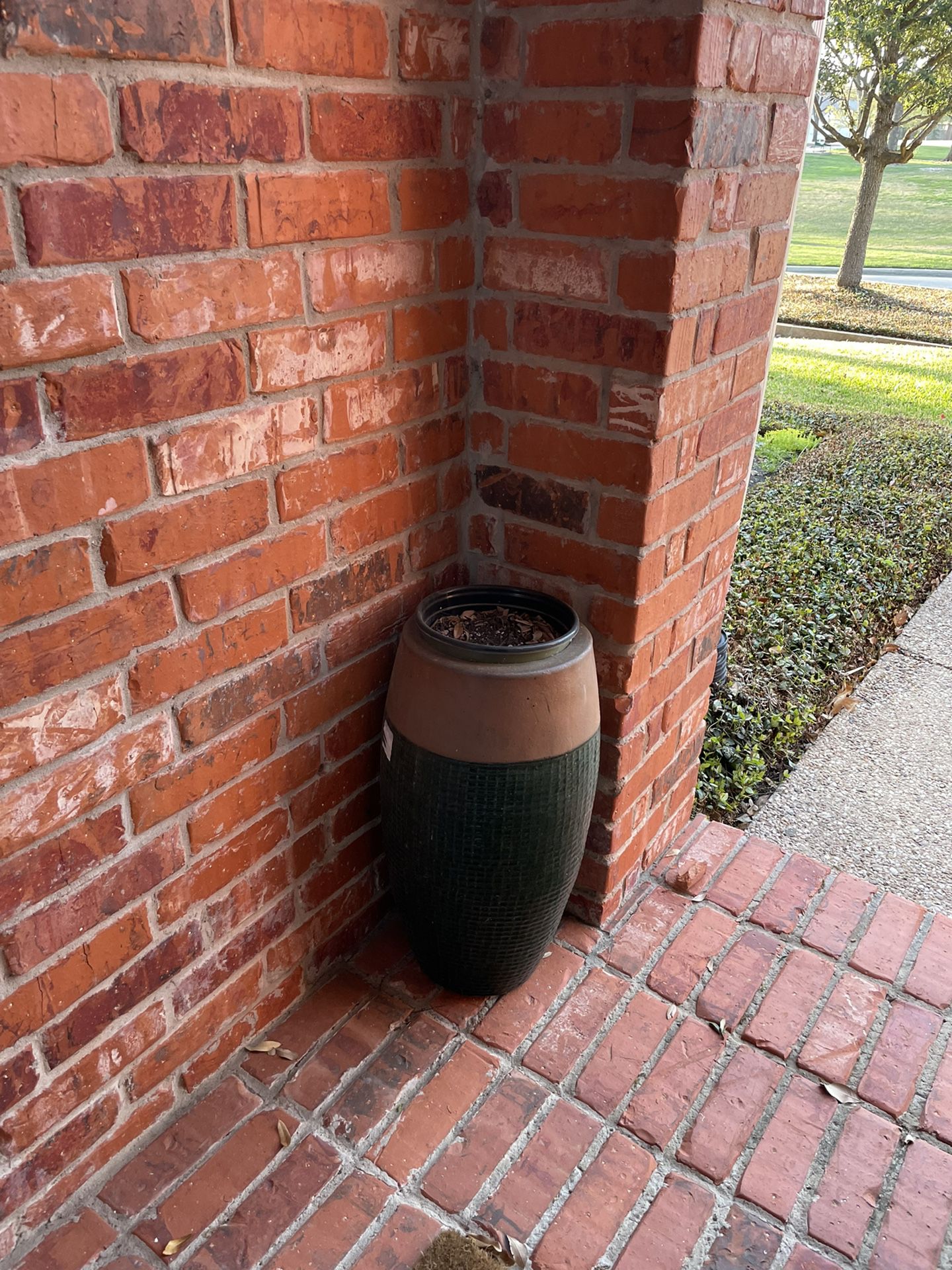 Set of 2 Tall Porch Pots - Green