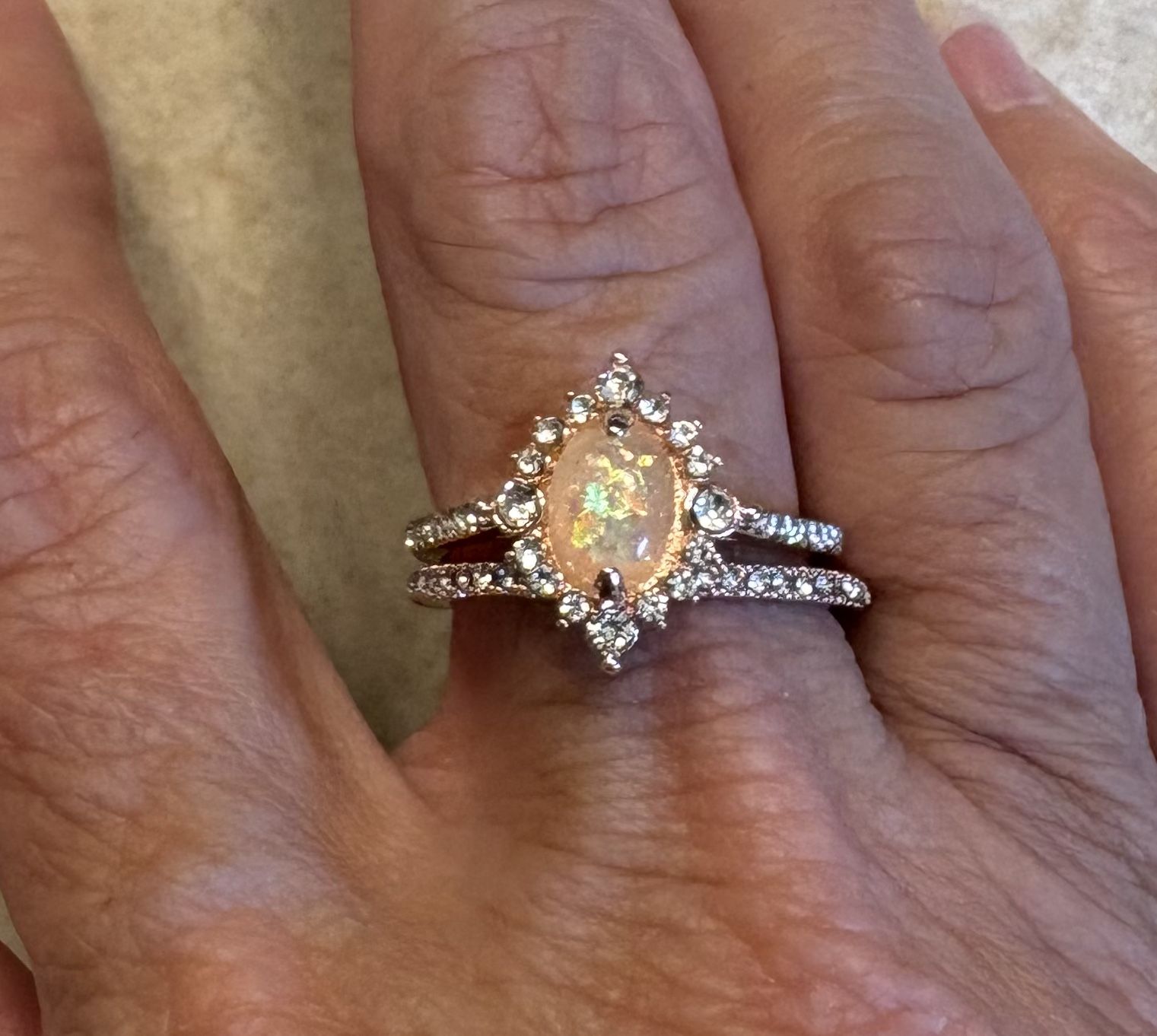 New CZ 2 piece wedding ring size 9