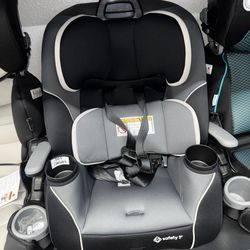 Safety 1st Crosstown Slim All-in-One Convertible Car Seat, City Storm