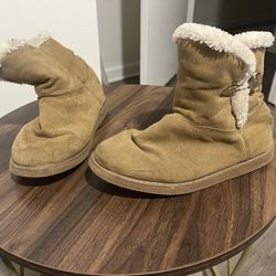 Old Navy Boots Size 8