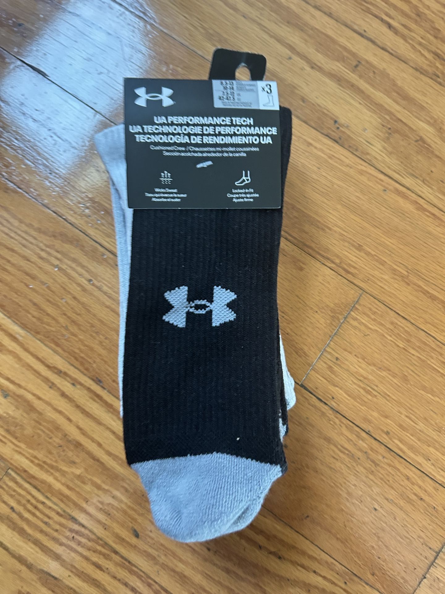 NWT Under Armour Unisex arch support cushioned crew socks 3 pairs size L