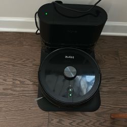 IHome Robo Vacuum For Sale Very Good Conditions 