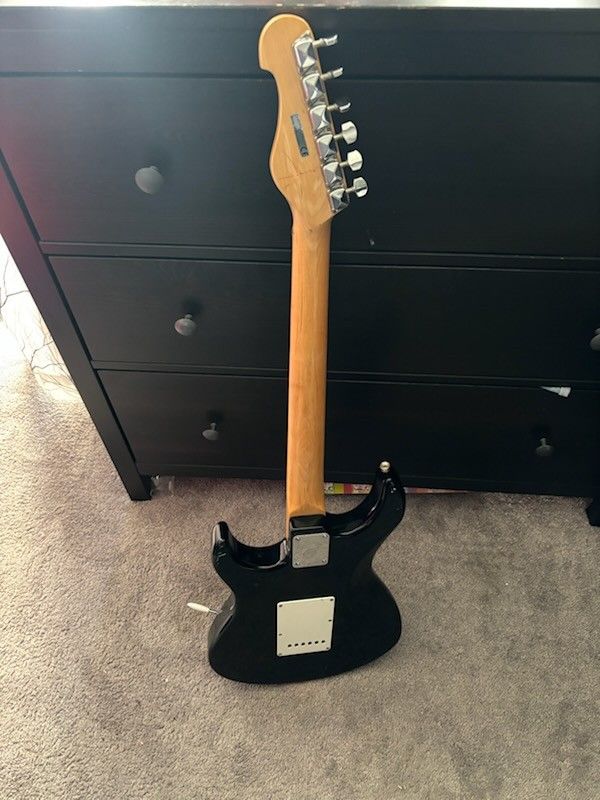 Electrical Guitar  Yamaha 🎸 