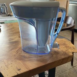 New Zero Water + 4 Filters 