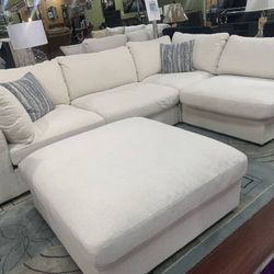 Sofá Seccional En Venta. New!!