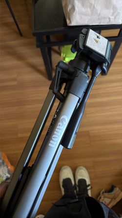 Canon tripod