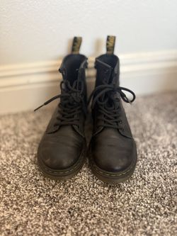 kids Black, Dr. Martin's Boots Size 2