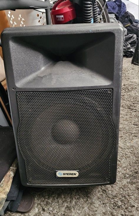 FREE FREE, Full range Speaker, pretty sure it works, AS-IS....no cord