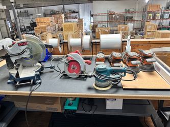 Two electric saws for Sanders Two electric saw for Sanders