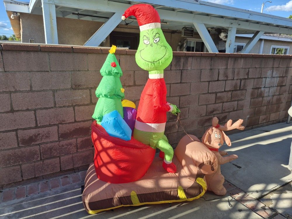 Grinch Christmas Inflatable 