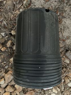 Plastic nursery pots