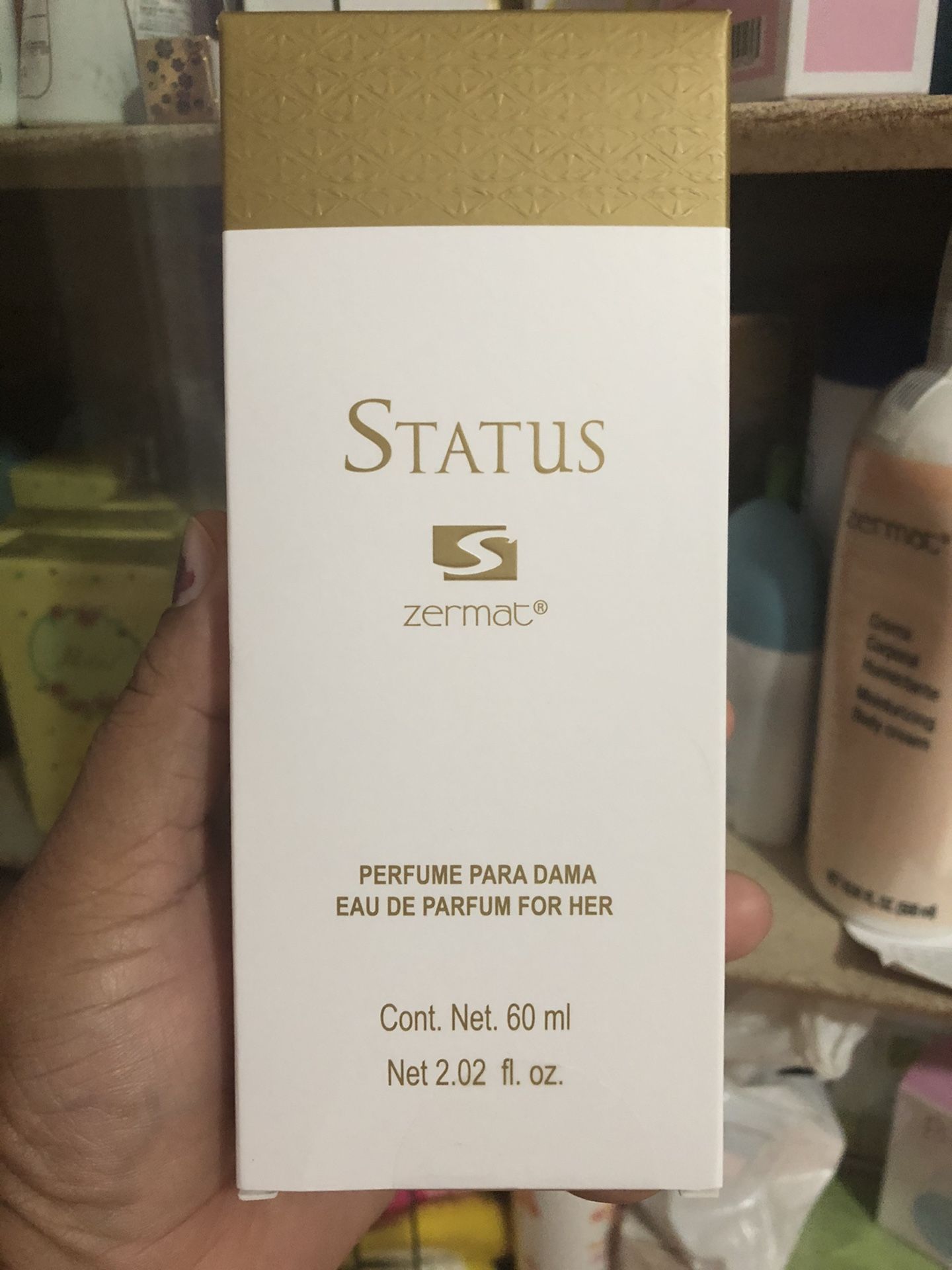 Zermat woman’s perfume STATUS