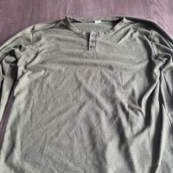 Large Green Long Sleeve Shirt 