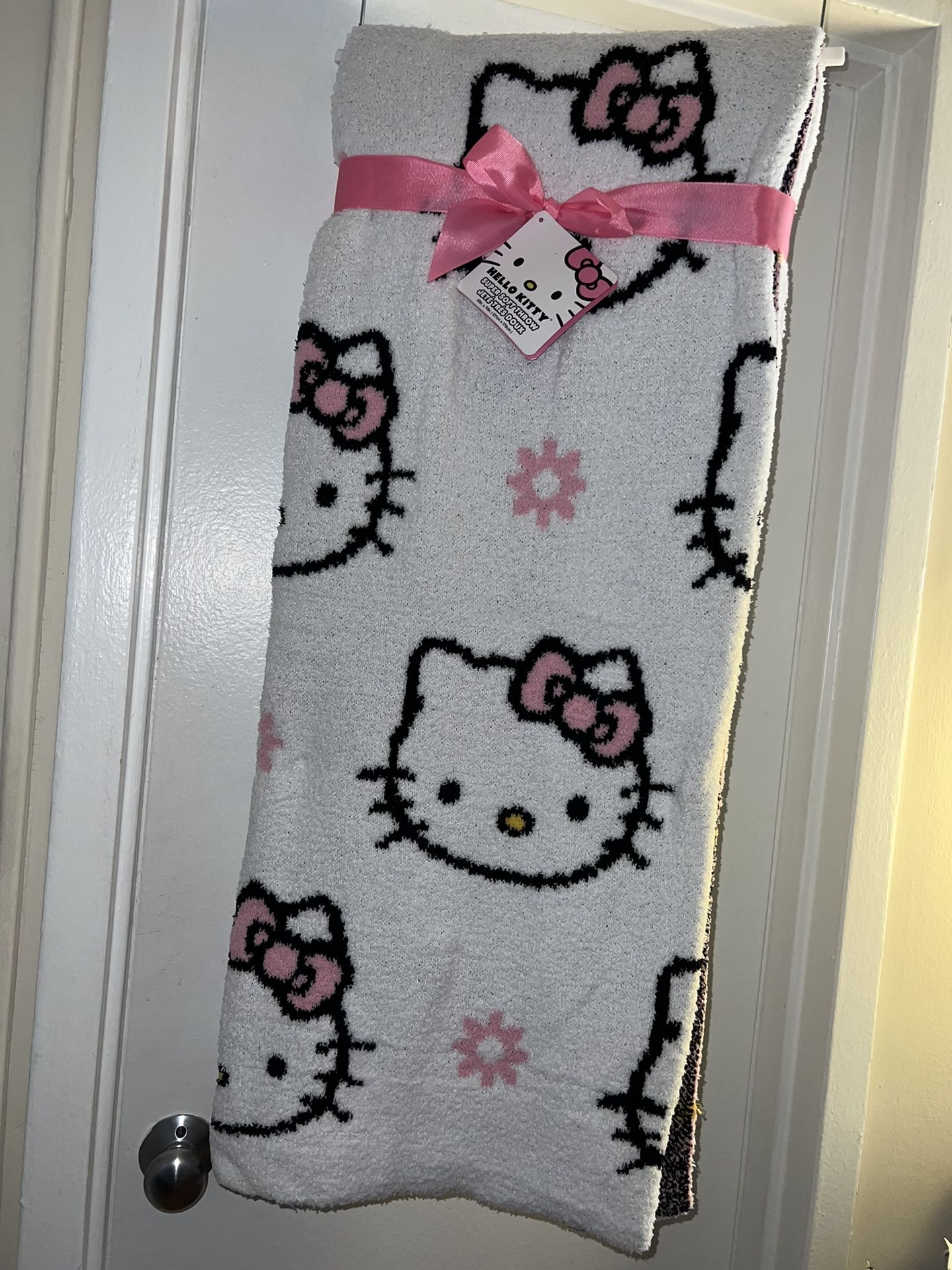 hello kitty blanket
