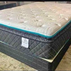DELUXE BRAND NEW QUEEN PILLOWTOP MATTRESS AND BOXSPRING SET 