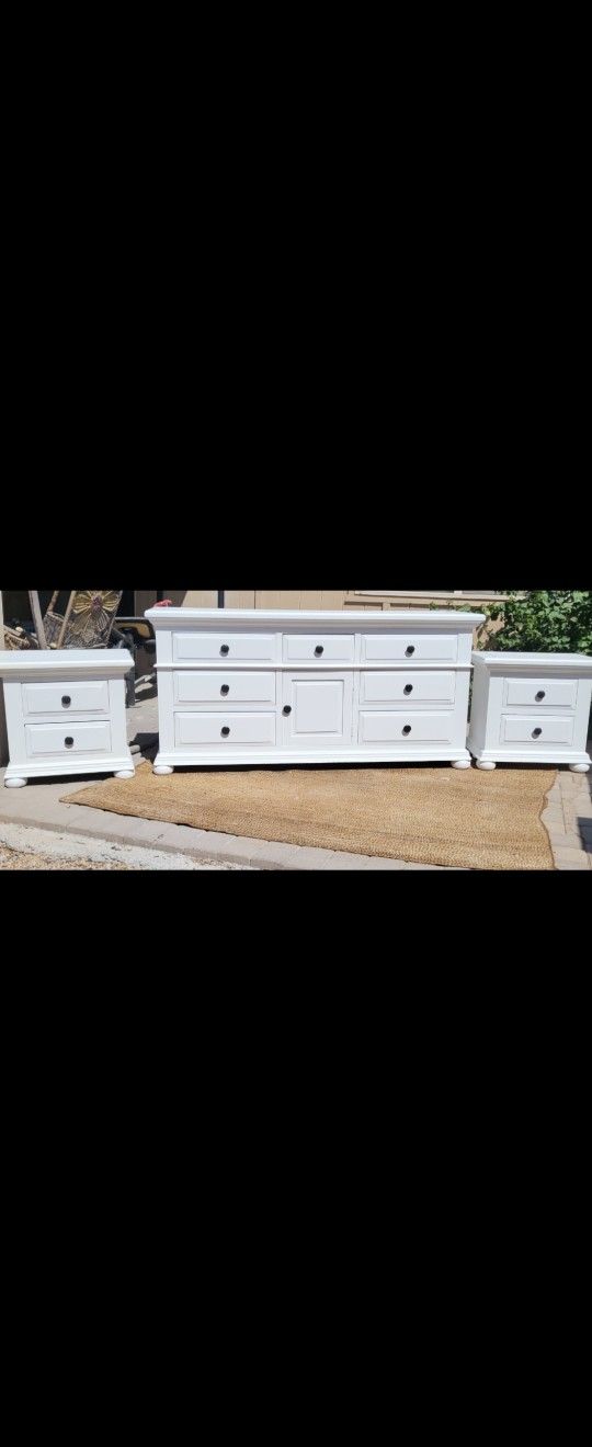 Bedroom Dresser Set