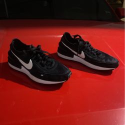 Women Nike Black Sneakers Size 6.5 