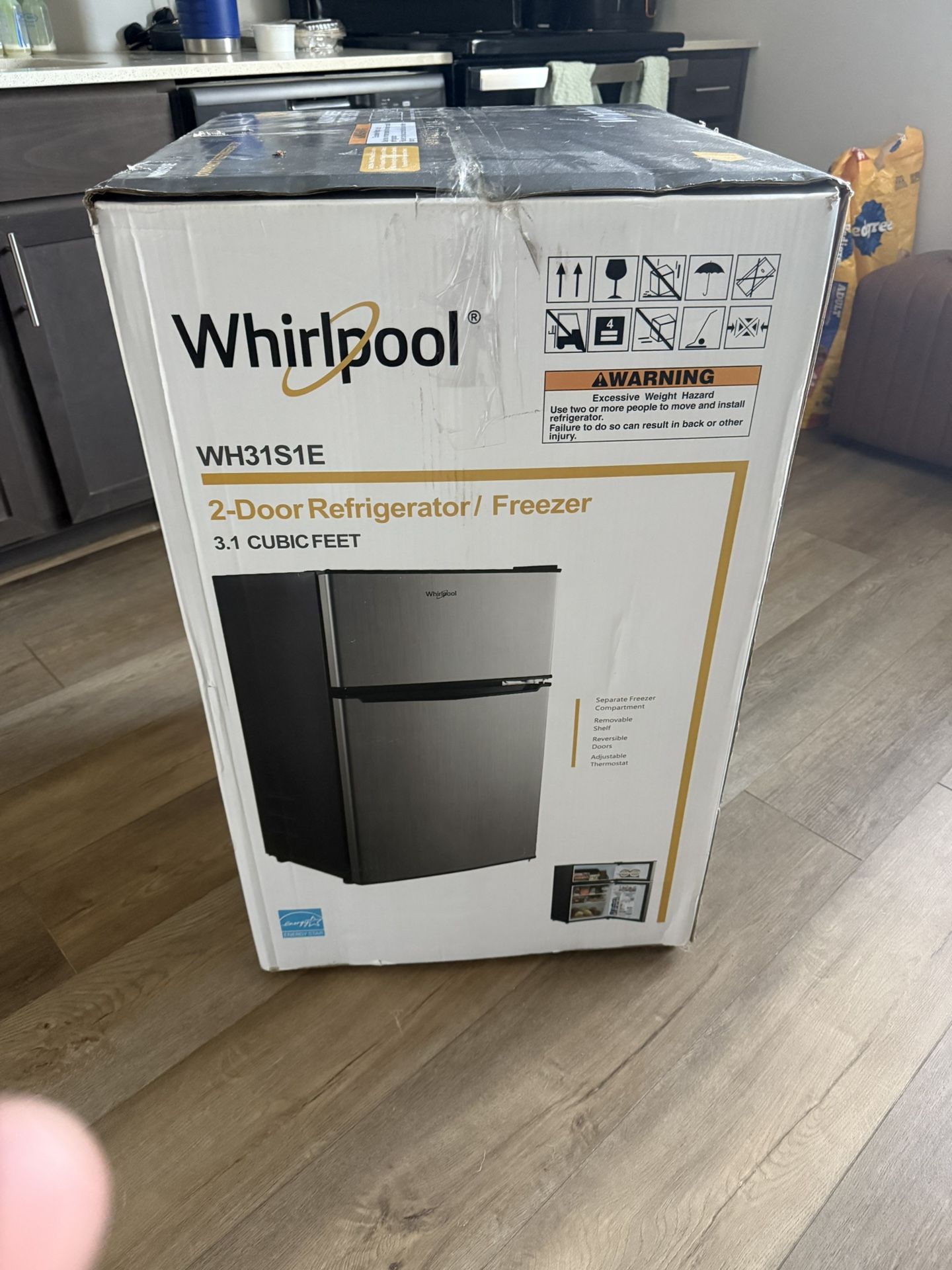 Mini Fridge