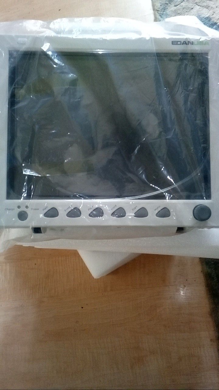 Patient Monitor/Electrocardiography Machine