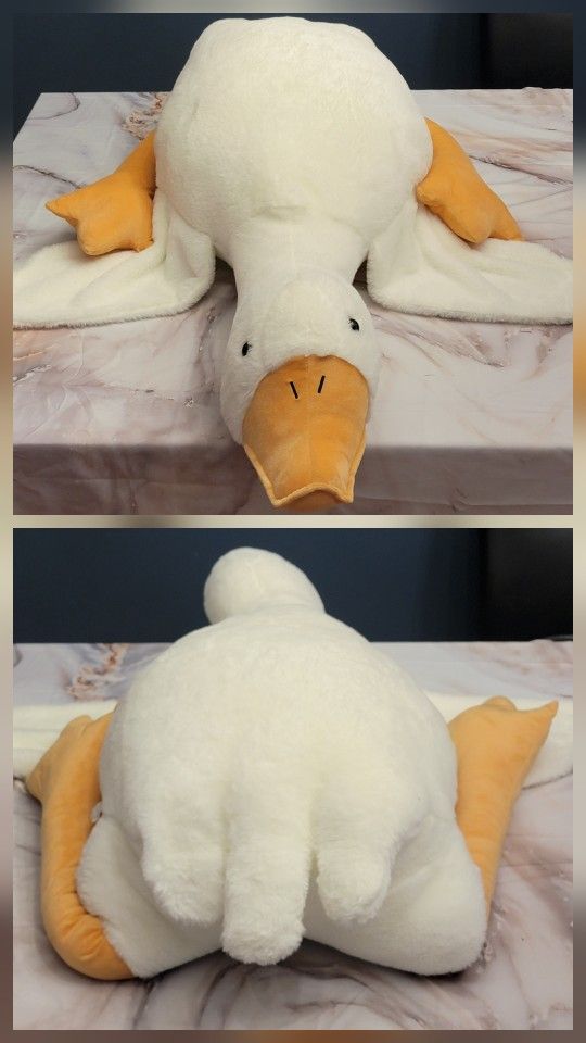 Giant Goose & Mostly Has Been Sitting in Storage Since I Got It-Price is Firm.