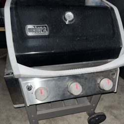 Three Burner Weber Spirit GS 4 Propane BBQ Grill (Black&Silver) 