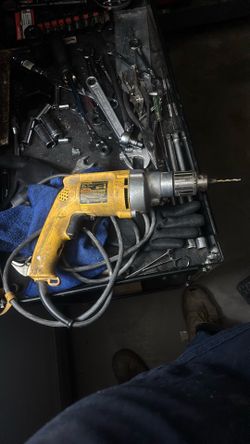 DW235G Dewalt VSR DRILL