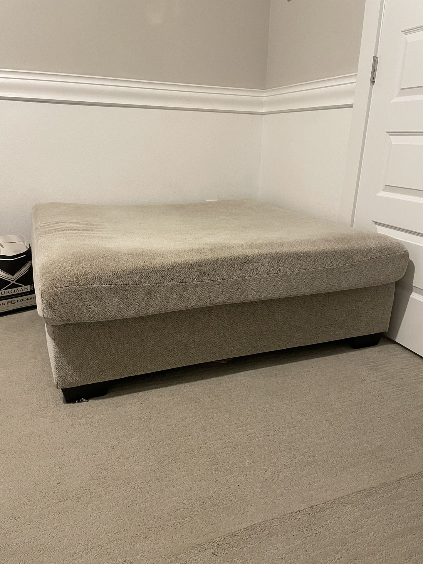 Large Ottoman 5’x5’